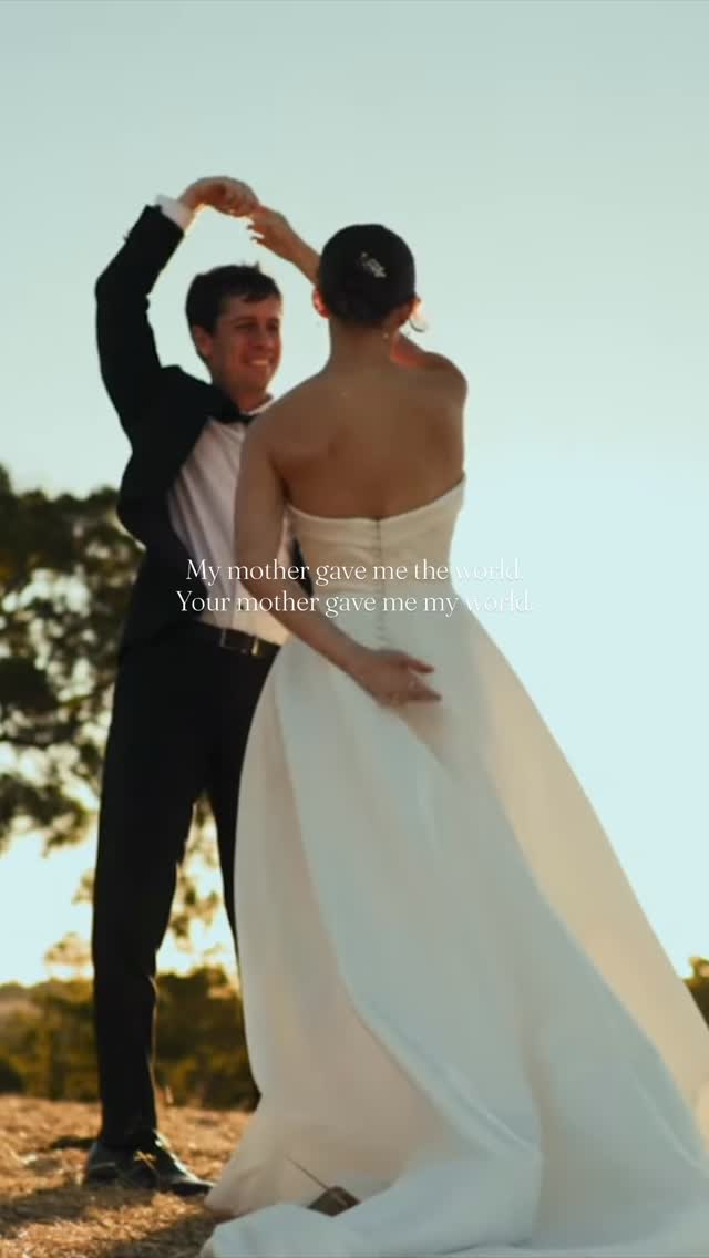 Ali + Scott showing what soulmates really look like. 🤍
Stunning footage captured by @partografiaphotographyandfilm at Edith Valley.
Book your Edith Valley site tour online x
📸 @jesswinterburnmedia
🎥 @partografiaphotographyandfilm (Dylan)
👩💼 @willowandvinefloral
🍴 @sandbcatering
💐 @wildartfloral_weddings
💃 @elegantpartyhireperth
🎶 @jordyskyemusic
💄 Original Artistry
💇♀️ @blondebanditartistry
🥂 @corksandforkspartyhire
#weddings #WeddingVenues #2026brides #2026Weddings #SouthWestWedding