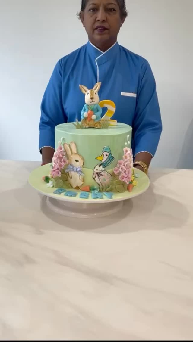 Featuring a Peter rabbit cake Cake
Cake by @kiyyasconfectionaries
Toppers by @kiyyasconfectionaries