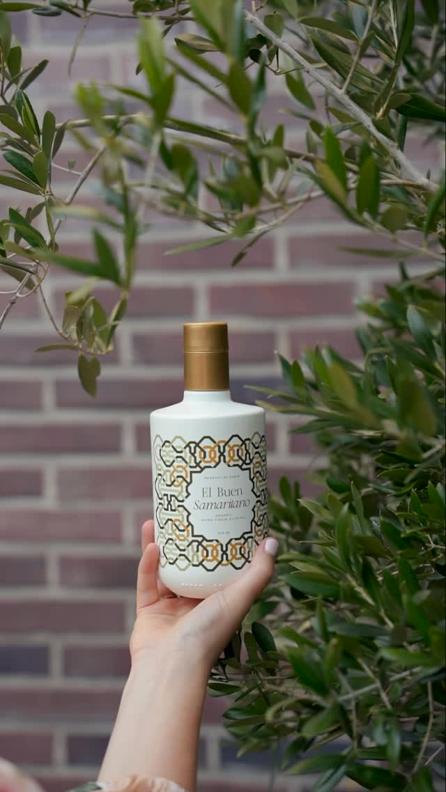 🫒Een smaakvol kado waar jouw mama nog weken van kan genieten: extra vierge olijfolie✨
Bestel deze premium fles nu voor slechts €16,50 via de link in bio💛🩷
#Kadotip #Moederdag #Gezondkado #Duurzaam #Ecologisch