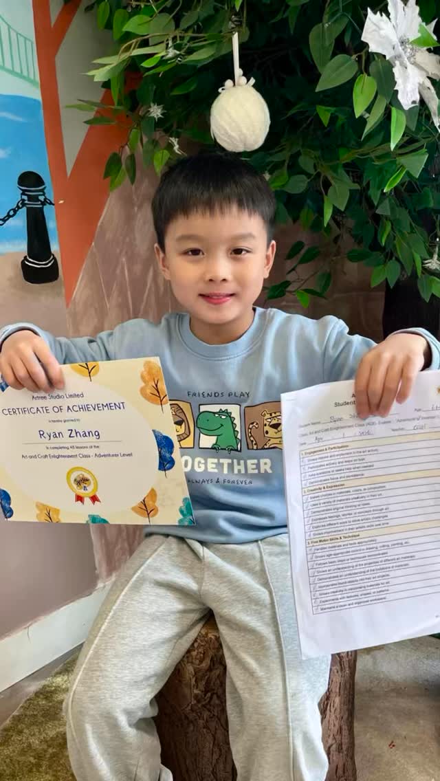 🎓✨ 𝐏𝐫𝐨𝐮𝐝 𝐌𝐨𝐦𝐞𝐧𝐭 𝐔𝐧𝐥𝐨𝐜𝐤𝐞𝐝!
Our amazing 𝑨𝑹𝑻𝑹𝑬𝑬 kids just leveled up with their certificates, and we’re bursting with pride! 💖🖌️
From first strokes to final masterpieces, they’ve painted their way through challenges with creativity, courage, and heart. 💪🎨
Let’s keep the colors flowing and the imagination growing! 💫💐🌈🖼️
#CertificateAchieve #ProudMoment #ArtJourney