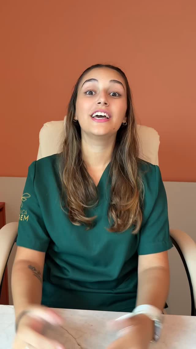 Mito ou verdade: quem tem hérnia de disco não pode fazer exercício?
Muita gente acredita que, ao receber o diagnóstico de hérnia de disco, precisa parar todas as atividades físicas. Mas na maioria dos casos isso não é verdade.
Com orientação profissional, exercícios específicos podem ajudar a fortalecer a musculatura, melhorar a estabilidade da coluna e até reduzir a dor.
O problema não é se movimentar. O problema é fazer movimentos errados ou sem acompanhamento adequado.
Cada caso precisa ser avaliado individualmente para indicar o tratamento e os exercícios corretos.
Se você tem hérnia de disco ou sente dores frequentes na coluna, procure avaliação profissional.
Agora queremos saber: você já ouviu essa frase antes? Se também achava que isso era verdade, comente MITO aqui nos comentários.
Clínica Lorem
📲(47) 99193.1511
📍Rua José Eugênio Muller, 1079 - Itajaí