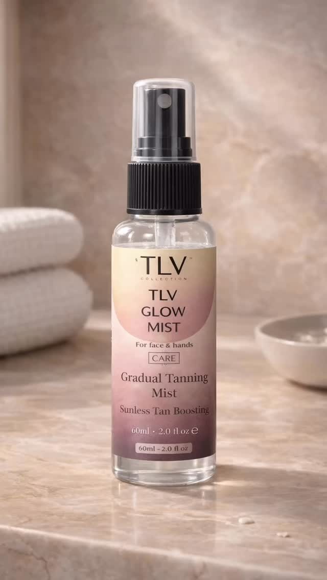 ✨ Introducing: TLV Collection ✨
Vi er stolte av å lansere vår helt egen serie – utviklet med fokus på hudhelse, glød og resultater du faktisk ser 🤍
En av våre absolutte favoritter: TLV Glow Mist 💧
En lett, luksuriøs tanning mist som gradvis bygger en jevn, naturlig glød – helt uten UV.
Samtidig pleier den huden med fuktighetsgivende ingredienser, slik at du får både glow og hudpleie i ett produkt.
⸻
✔️ Gir gradvis, solfri farge
✔️ Fukter og pleier huden
✔️ Jevnt, byggbart resultat
✔️ Perfekt for face & hands
✔️ Lett mist – ingen klissete finish
⸻
Beriket med blant annet Aloe Vera, hyaluronsyre og antioksidanter – for en hydrert, sunn og strålende hud ✨
⸻
Dette er produktet du bruker når du vil ha den “fresh glow” følelsen – hver dag 🤍
Og det beste?
Hele TLV Collection er eksklusivt tilgjengelig kun hos Tan La Vie studio – enkelt, raskt og alltid tilgjengelig 🤎
#TLVcollection #glowmist #selfcare #beautytech #tanlavie