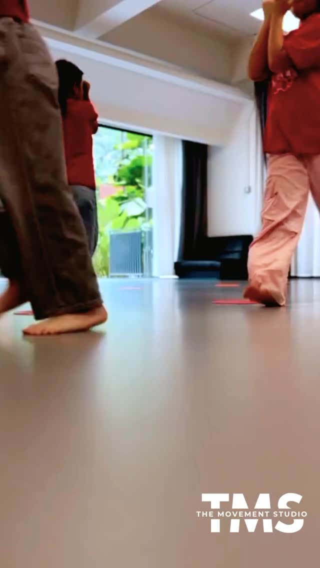 Is your child always learning the latest K-POP dance?! Come join our K-POP class, where students can SHINE with others that share their interest and passion, while also learning new moves & perfecting musicality along the way! 🤩 Class are high-energy, inspiring young dancers to groove with CONFIDENCE & have fun along the way! ✨
#kpop #sgdance #sgkpopclass #danceclass #golden