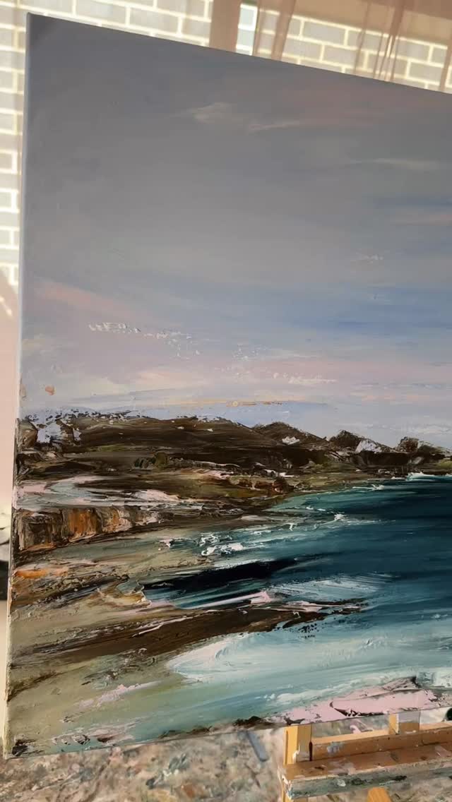 Found some time this long weekend to put palette knife to canvas... ๐
#paletteknifeart #artcollectors #southcoastnsw #coastallandscape #beachscapes