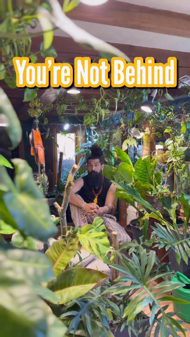 No one respects the roots… until the tree stands tall.
Most people quit in the dark…
right before things start breaking through.
If you’re in a quiet season…
build anyway.
One love, tiny phone people ❤️🙏🪴