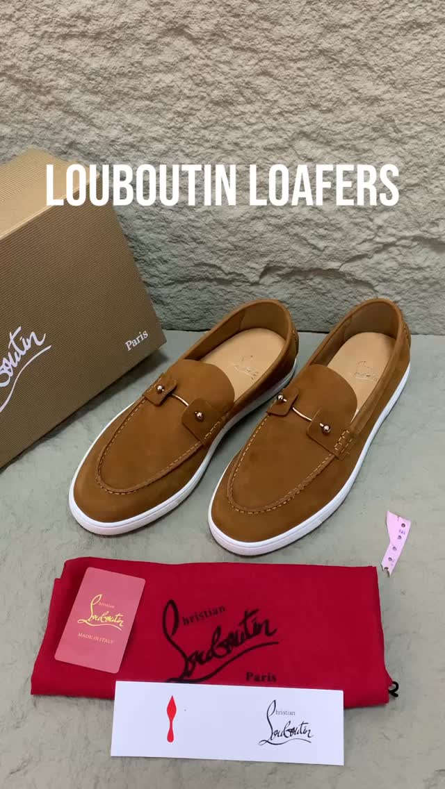 Best-selling loafers 🤎
A must-have for this season
Available in sizes 41–47
800 AED / 80 OMR
Timeless style that goes with every look.