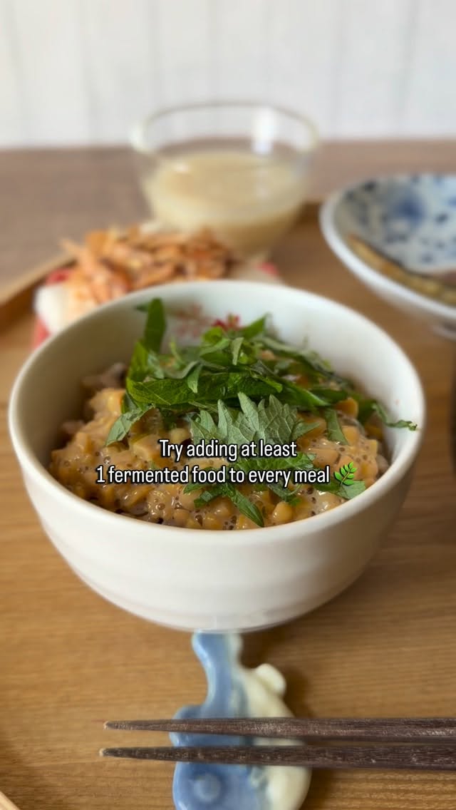 One of the easiest ways to support your gut health is to include at least one fermented food in every meal 🌿
This meal included fermented ingredients in every dish:
• Natto & multi grain rice
• Miso soup
• Black cod marinated with miso & sake lees
• Daikon salad with miso & koji mayo
• Koji amazake
Fermented foods can help support digestion, nourish your gut microbiome, and add more flavor and nutrients to your meals.
The good news? You do not need to make every meal look like this. Even adding just one fermented food — like miso soup, natto, kimchi, salt koji pickles, or amazake — is a great place to start.
Small daily habits can make a big difference 💛
What is your favorite fermented food? Tell me below!
#GutHealth #FermentedFoods #KojiAndMore #MisoSoup #amazake
腸活のために私がおすすめしたいのは、「毎食に発酵食品を1つ取り入れること」🌿
発酵食品は、腸内環境や消化をサポートし、食事にうま味や栄養もプラスしてくれます ✨
まずは、お味噌汁、納豆、キムチ、ヨーグルト、塩こうじ漬物、甘酒など、何か1つから始めてみてください。
小さな習慣の積み重ねが、大きな変化につながります 💛