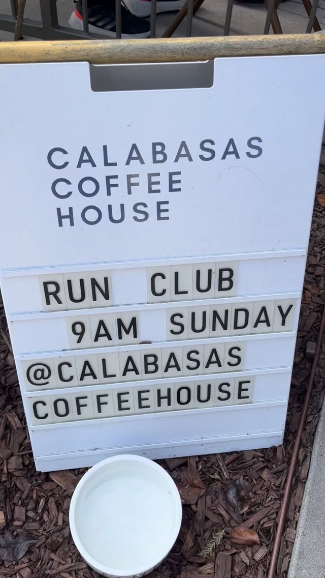 @calabasascoffeehouse Run Club Sunday mornings at 9
AM. This is a super cool group of people with a 2 mile course. Today I did 2 laps #londonmarathontraining