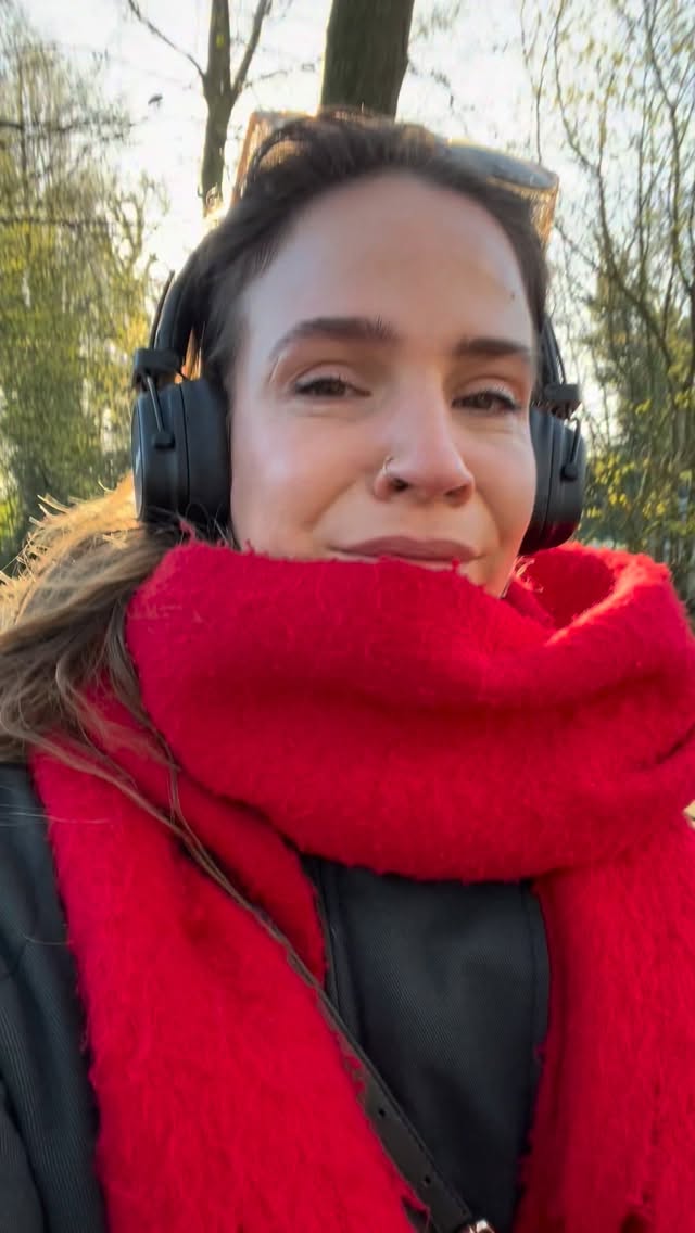 Zwangerschapsshoot ~ achter de schermen 👋🏻
Ik neem jullie mee achter de schermen tijdens een fotoshoot in de studio.
Haar & make-up @elise.vanderbruggen
#zwangerschapsshoot #maternityshoot #zwangerschapsfotograaf #zwangerschapsfotografie #zwangerschapsportret #fotograafleuven #studiofotograaf #creatievefotografie #portretfotograafleuven