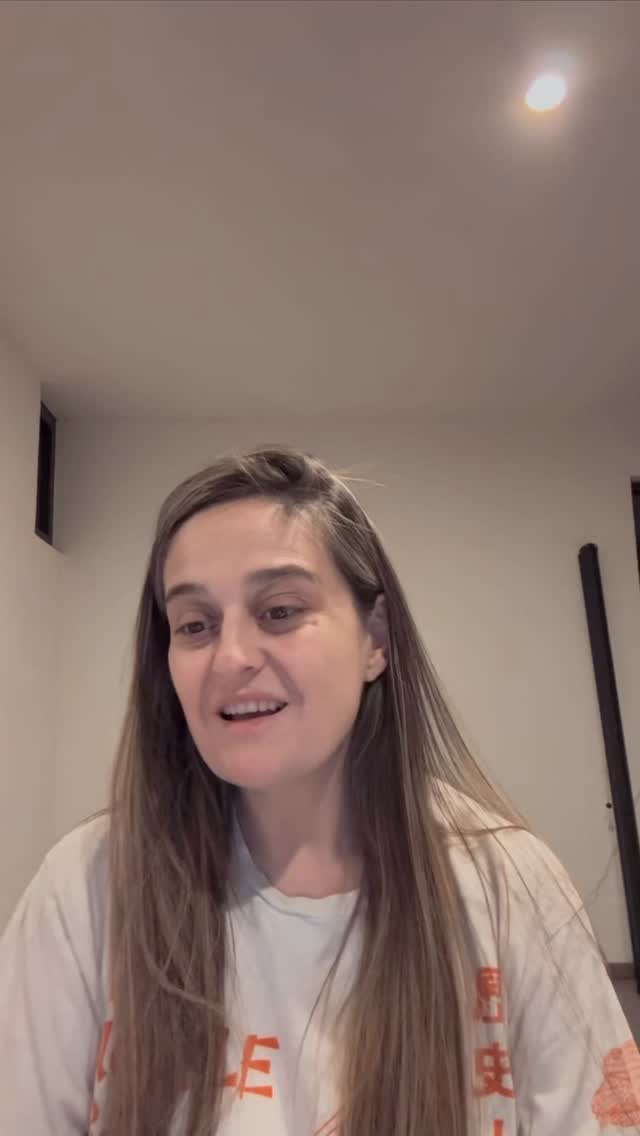 Este es un tema que revisamos en el curso de Construcción de Portafolio y Autopromoción.
Por eso es tan importante apoyar los espacios alternativos, para que no tengan que convertirse en pop-up stores como forma de sobrevivir. Es un tema amplio que da para mucha conversación.
Quizá valdría la pena abordarlo en un episodio del podcast #BenditoAfterSchool.
#EspacioAlternativo #ArteContemporáneo #CatalinaRestrepoArtOffice