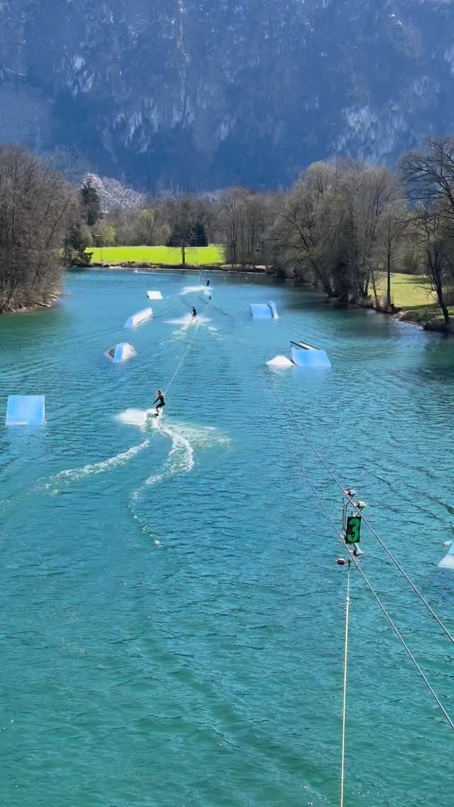 Was ein opening 🫶🏽🌞
So kann’s auf jeden Fall weitergehen ✨
#wetsports #wakeparkkiefersfelden #opening #sommer