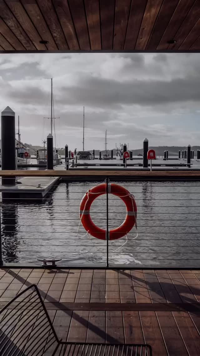 Many people rush an important part of sauna;
Out of the sauna.
Into the water.
And straight back to the heat.
But the magic is in - the pause.
Your skin tingles with cold, but your body is still warm. Steady, glowing from within.
Step into the air. Breathe.
Stay there a moment.
This is where your body finds balance again - where everything relaxes.
Sauna isn’t just heat and cold — it’s also the space in between.
Pics by @love_annacritchley
#tasmania #destinationsoutherntasmania #hobart #kuumanaturesauna #hobartandbeyond