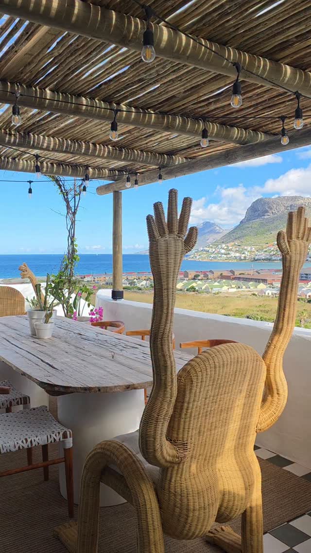 Our collection is built around texture. Layered, natural and made by hand.
www.eightdegreessouth.com or visit us at 10 Stibitz Street, Westlake, Cape Town.
International sales visit www.eightdegreessouthexport.com or email Jodi@eightdegreessouth.com
Email, DM, WhatsApp or call us for more information
#interiordesign #balifurniture #teakfurniture #rattan #furnitureshop