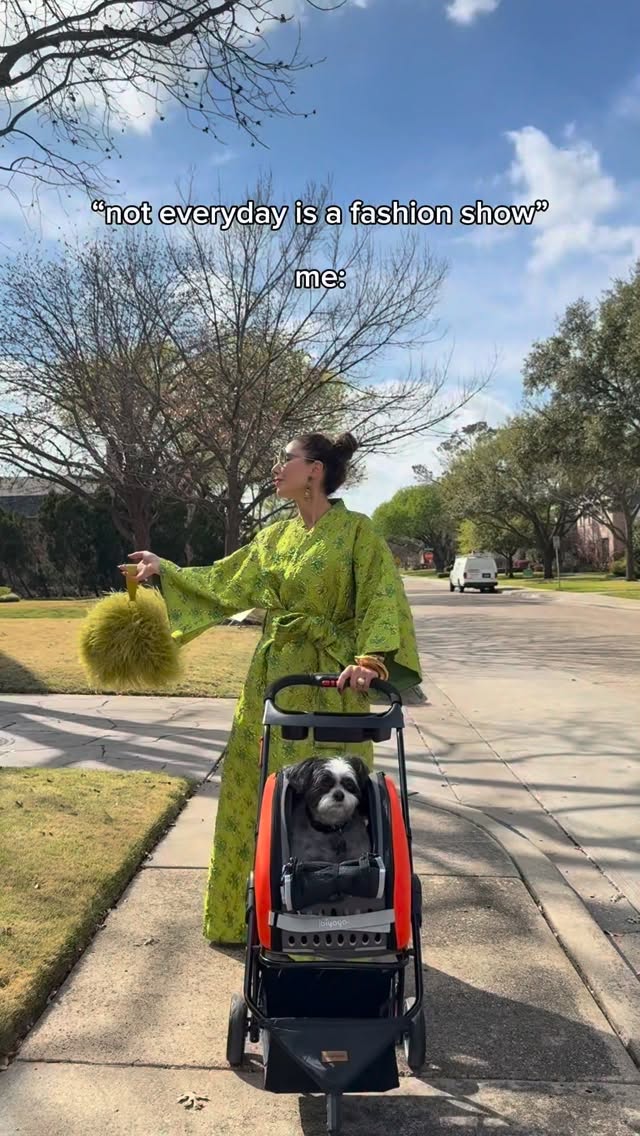 If you take any advice from me, you might as well do things like walk your dog or wash the dishes in a fabulous kimono with an exquisite bag.