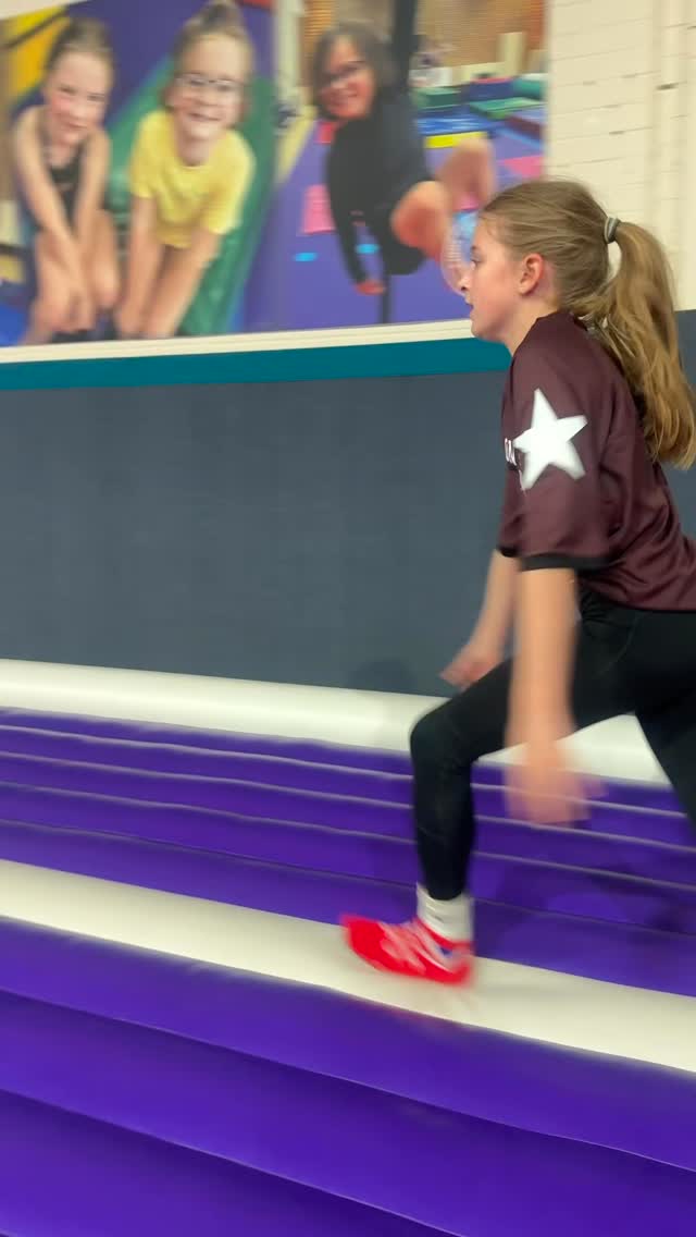 Easter Camp Week 1 complete✅🤸♀️
Week 2 starts tomorrow with 3 more days of camp to go!🏕️💜
May camp and 5 weeks of summer camps will be available to book this week!
Members keep an eye out for an email with early bird booking discount👀📧
#littlespringersgymnastics #syston #leicestershire #gymnastics #meltonmowbray