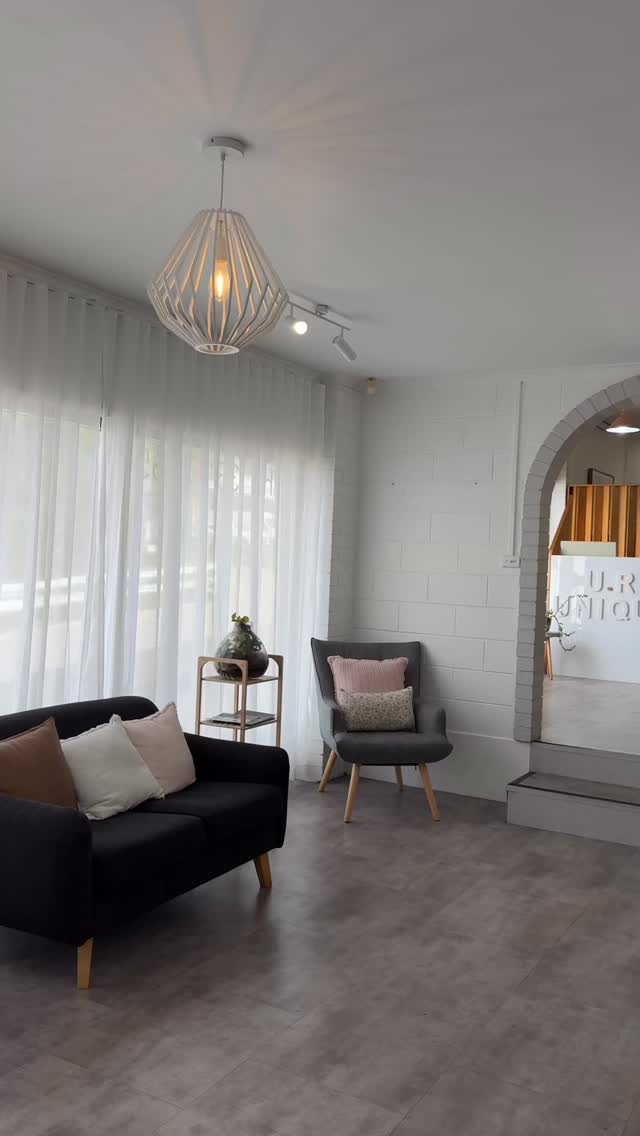 A space for calm moments & beautiful hair ✨