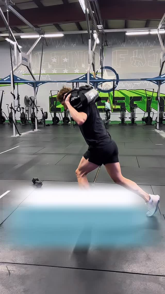 Easter Sunday = earned 🐰🔥
HYROX-style work with the crew always hits different.
NYC HYROX camp… who’s coming? 👀
#blindfaithcrossfit #nychyrox #hyrox #hyroxct #hyroxcamp