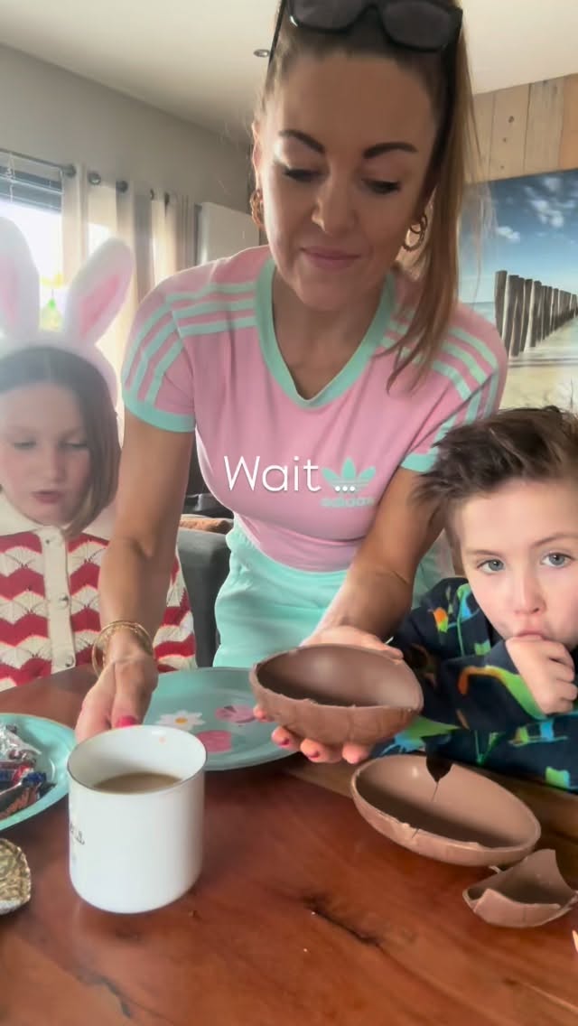 I’m using any excuse to consume AS MUCH CHOCOLATE AS POSSIBLE this bank holiday weekend 😆
Making memories, enjoying a family break in Holland 🇳🇱, eating all the chocolate, and drinking my coffee out of an Easter egg apparently 😂☕🐣
(And in true Kate style we got overexcited, the ice cream then came out .. and well, we enjoyed ourselves 🤭🤣)
…and then I’ll move forward. Back to my workouts after the holiday, back to routine.
You can do both too 💛
One weekend doesn’t undo your progress..
👉 But it’s what you do after that matters.
So ladies - promise me no guilt, no downward spirals 💪👊?!
Remember my ‘Punch & Tone’ fitness challenge for website members starts Tuesday 👊
And for all my lovely ladies in my app on the Core Builder & RESET - we’ll continue to have the best month ever together 💥
Enjoy the rest of your weekend everyone. I will be 🤣!
#katesmumfitclub #legsbumsandbubbas #motherhoodjourney #itsallaboutbalance #makingmemories