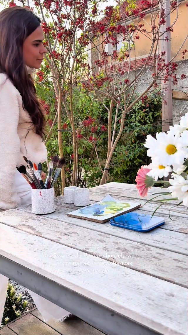 O segredo do artista está em desafiar as vozes da sua cabeça! 🤯
Bloco: Canson Montval @cansonpaper @cansonbr
Tinta: Aquafine Daler @dalerrowney1783
Pincel: @princetonbrush
#tutorialaquarela #aquarela #desbloqueiocriativo #watercolor #watercolortutorial