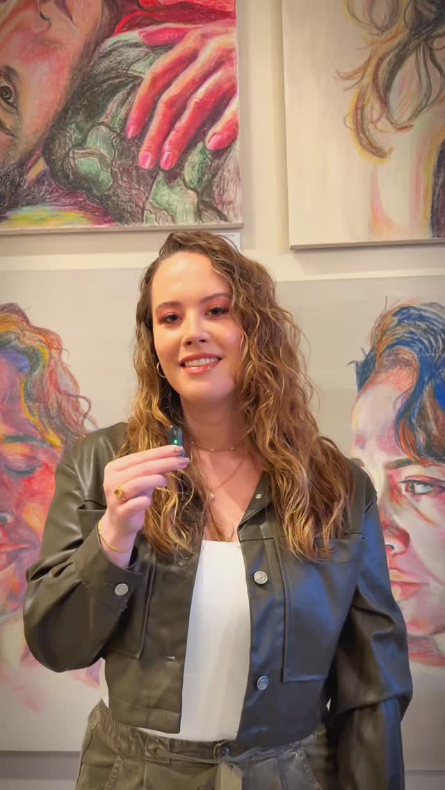 Last weekend, I had the honor of exhibiting my artwork at the @48hourgallery at @habibimotorcafe and it was such a special experience.
My name is Linda Wallentine, and "Body, Soul, Space" is my ongoing visual diary - a series of intimate self portraits made with oil pastel on canvas, exploring emotions.
I was so grateful to show not one but FOUR of my biggest pieces (the largest are 48"×48") for the first time publicly beyond IG and college crits.
Seeing them displayed together and watching people engage with my art in real time was truly incredible.
More recaps, insight into these pieces, and the stories behind them to come.
If you were at the show, drop a 💛 below! I'd love to know what stayed with you.
Video + Photos by @stanleyluxx 🥰
#oilpastel #newjerseyartist #48hourgallery #habibimotorcafe #artistsoninstagram