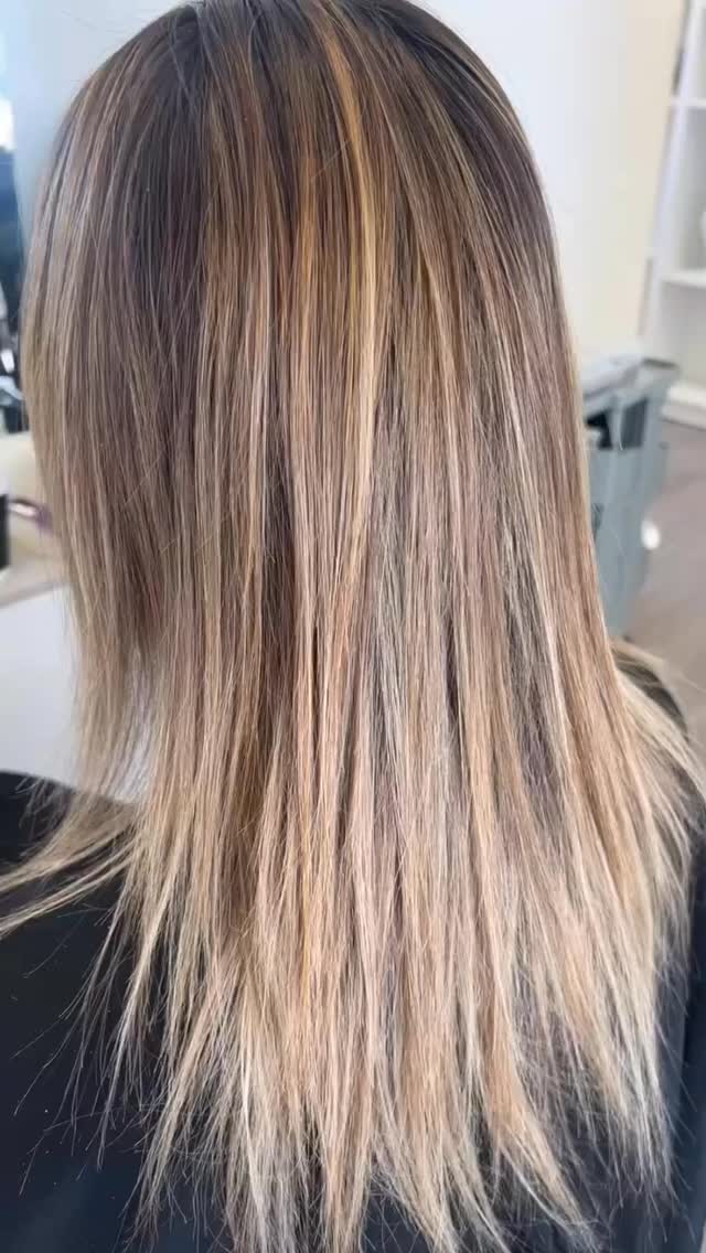 CUSTOM COLOUR MATCHING ~ INVISIBLE WEFTS
We custom colour our extensions to suit your needs.
This helps@ensure a flawless blend, a fresh new look, or species up your natural colour
22” Invisible Wefts
#haitextensionswollongong #wollongonghairreplacement #longhair #trichologyclinic #womenshairloss