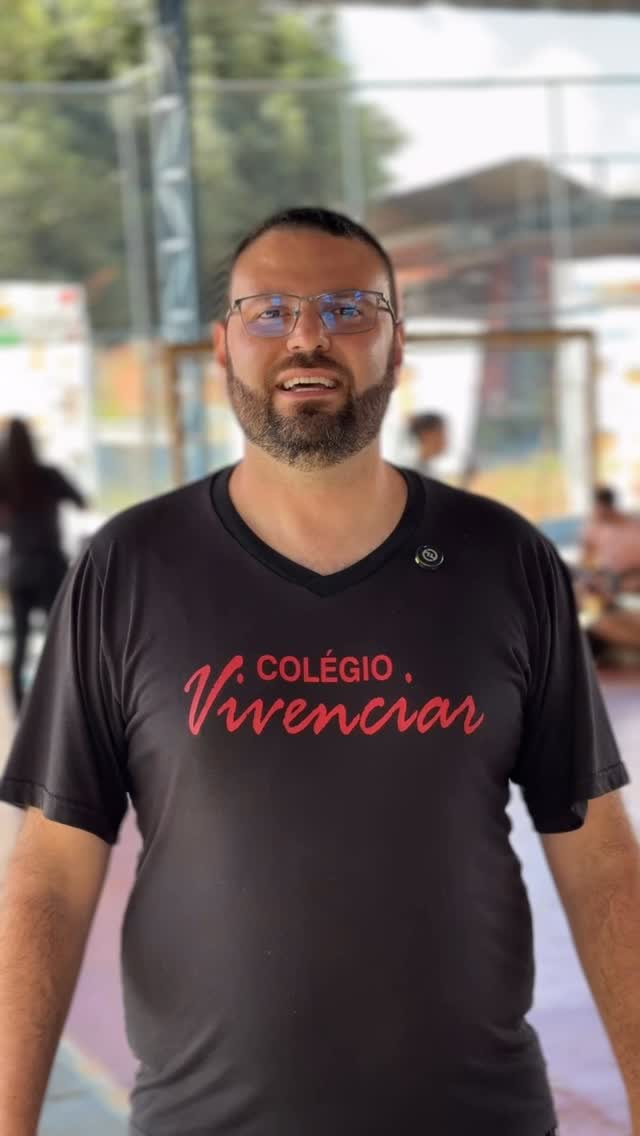 Em meio a tanta interação virtual, o Colégio Vivenciar trouxe um lembrete essencial: brincar faz bem!
Junto com nossas famílias, vivemos um momento cheio de movimento, alegria e conexão real. A programação contou com alongamento, atividades psicomotoras e o melhor de tudo — o resgate das brincadeiras clássicas que a gente nunca esquece!
Aqui, a gente não só aprende, a gente vivencia juntos! 💛