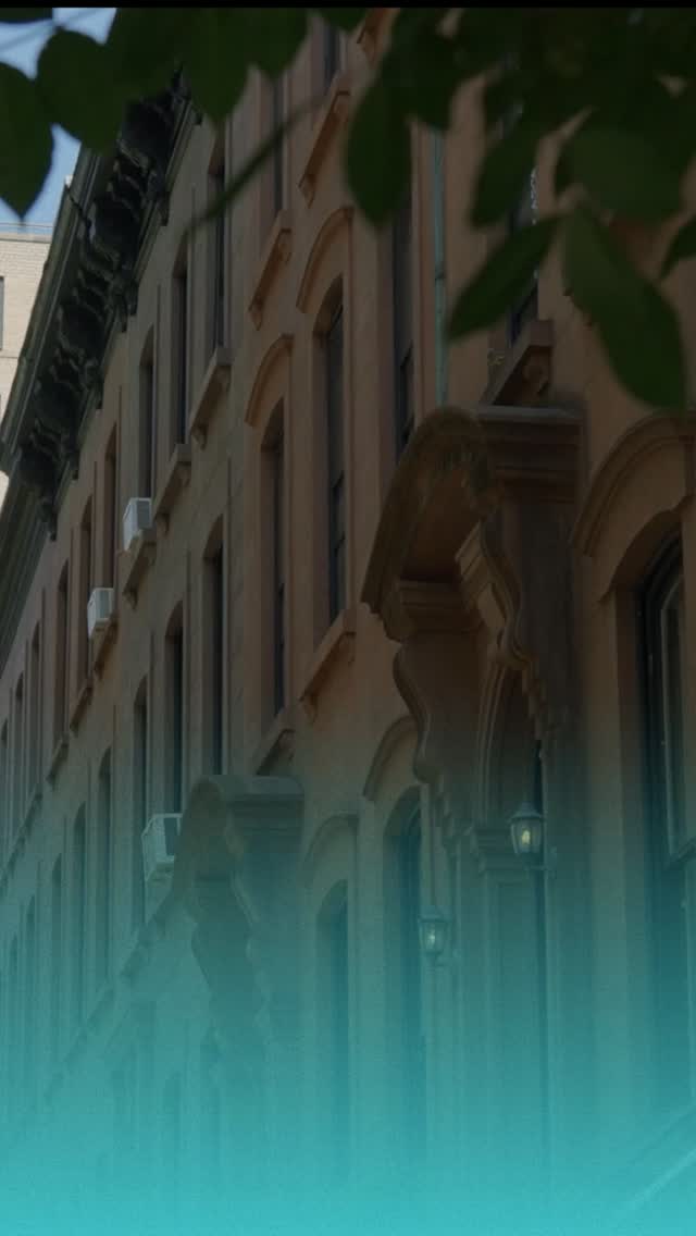 Reports of Q1 for 2026 are showing that buyers are looking for their forever homes in NYC, including people who have seen the city as possibly temporary. We’re seeing it reflected in the psychological premium on properties that feel irreplaceable, like pre-war lofts and townhomes with historical character.
We stay on top of these trends, and the impact they have. Visit our website at the link in our bio to see more of what we do.
#TheMarketingDirectors #TMDRealEstate #MarketTrendMonday #RealEstate #MarketTrend