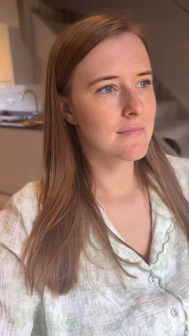 💗🤍 Beautiful Naomi’s bridal transformation at @theoakbarnff 💗🤍✨✨✨
I used pinky tones on cheeks and lips, a natural base and cluster lashes to create a soft and pretty bridal look ✨✨
SAVE - for your pink toned, soft glam bridal inspo 💕
Makeup @helenleemua
Hair @shesaidyesbridalhair
Venue @theoakbarnff
Dress @thebridalroom