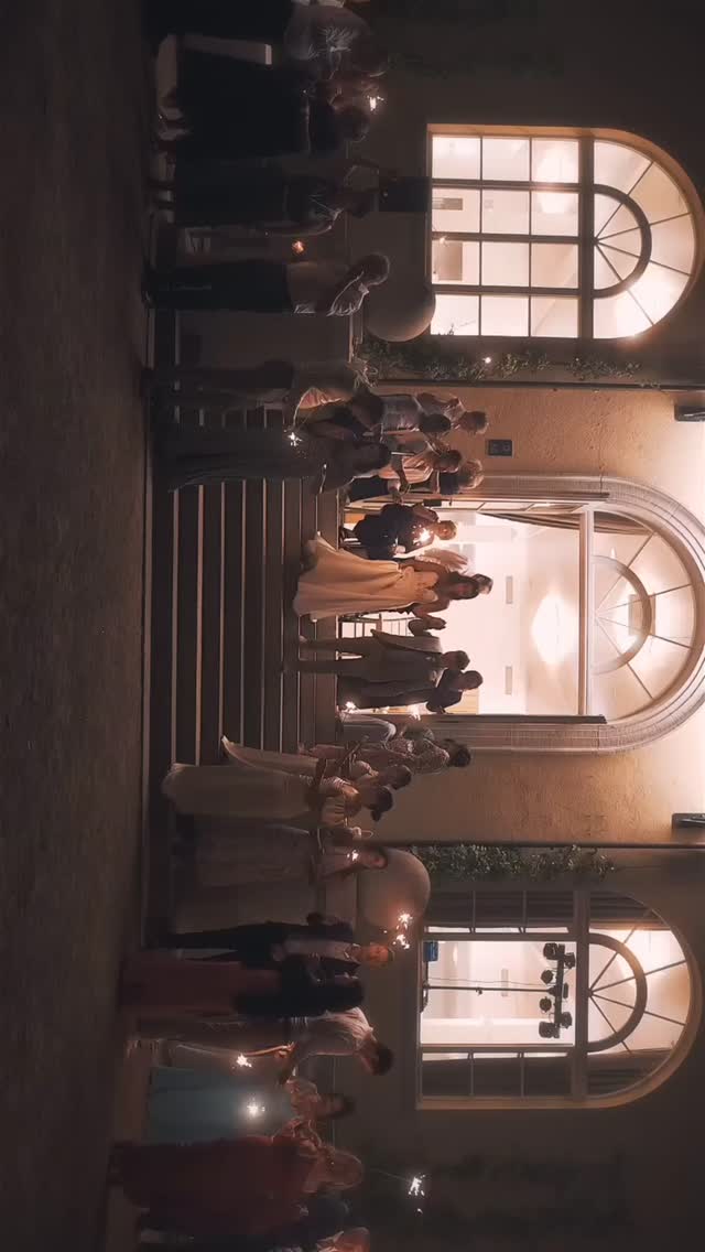 Not just moments… but memories designed to last forever🤌🏻
@auralexstudio
#weddingvideography #weddingphotography #wedding #weddingvideographer #weddingvideo