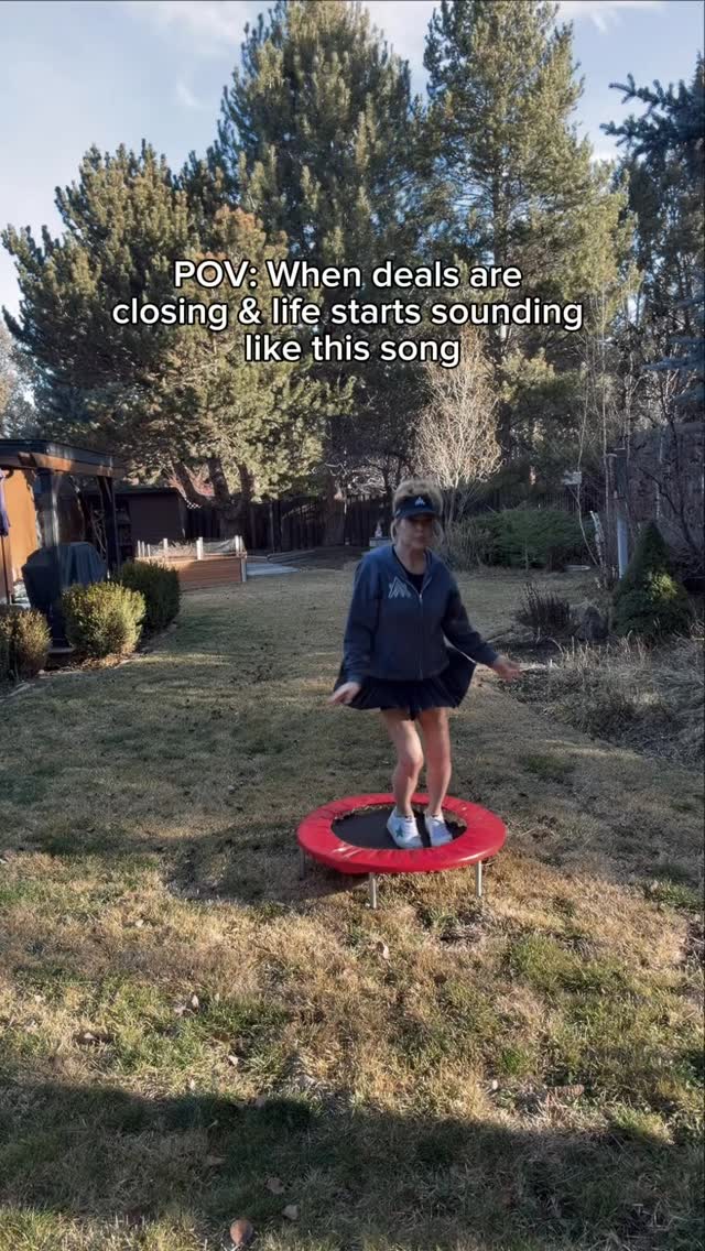 By the way we’re creating a space to grow your business, get content ideas, and have people genuinely cheering you on. Maybe even some glitter. DM me if you want in ✨