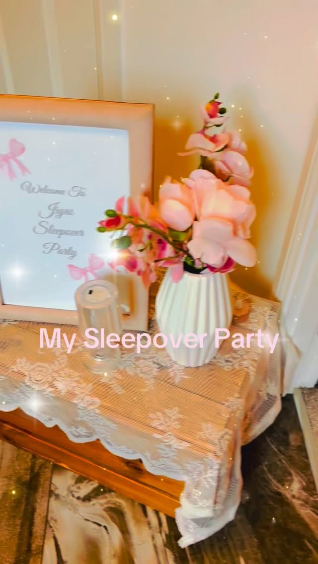 Let us transform your room into a magical place with our pretty pink sleepovers #teepeehirekent #kent