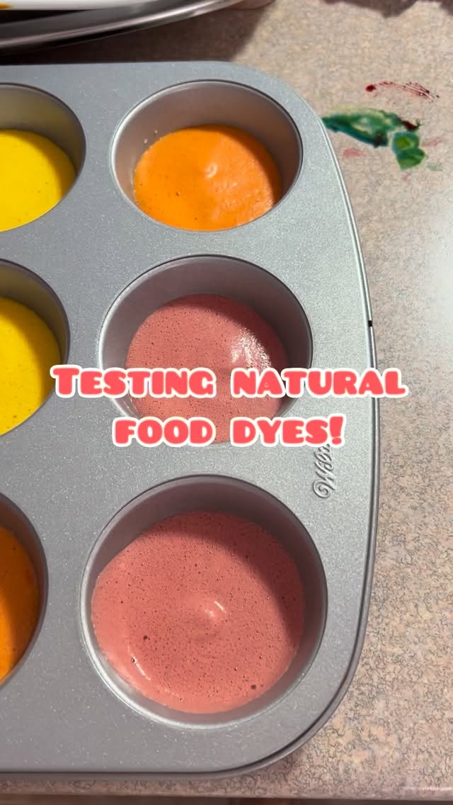 This was BEFORE I made the cake of course…🤪
#bakingwithneekta #teenentrepreneur #homebakery #naturalfooddyes #fy