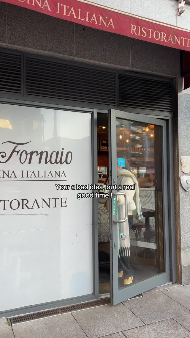 A full size pizza to yourself is never a bad idea in our books 🍕
Check us out, il Fornaio , IFSC 📍
#ilfornaio #dublinfoodie #italianrestaurant #dublin #dublineats
