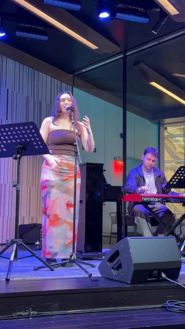 Had a delightful time @pac_nyc a few nights ago with @joeblockchords ! Thanks to all who came out♥️
#jazzvoice #nycjazz #juilliard #jazzvocals #jazzduo