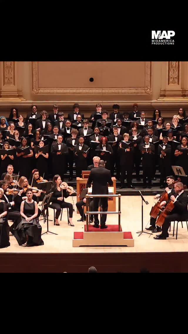 A beautiful performance of Missa Brevis by Mozart at Carnegie Hall! 🎶✨
Enjoy this clip of the ending, led by Terrance Cook-Green with the New England Symphonic Ensemble, featuring the Heritage High School Chorus and the Newton High School and Oxford Youth Singers. 👏🎉
#CarnegieHall #ChoralMusic #ontheMAP2026 #MozartMissaBrevis