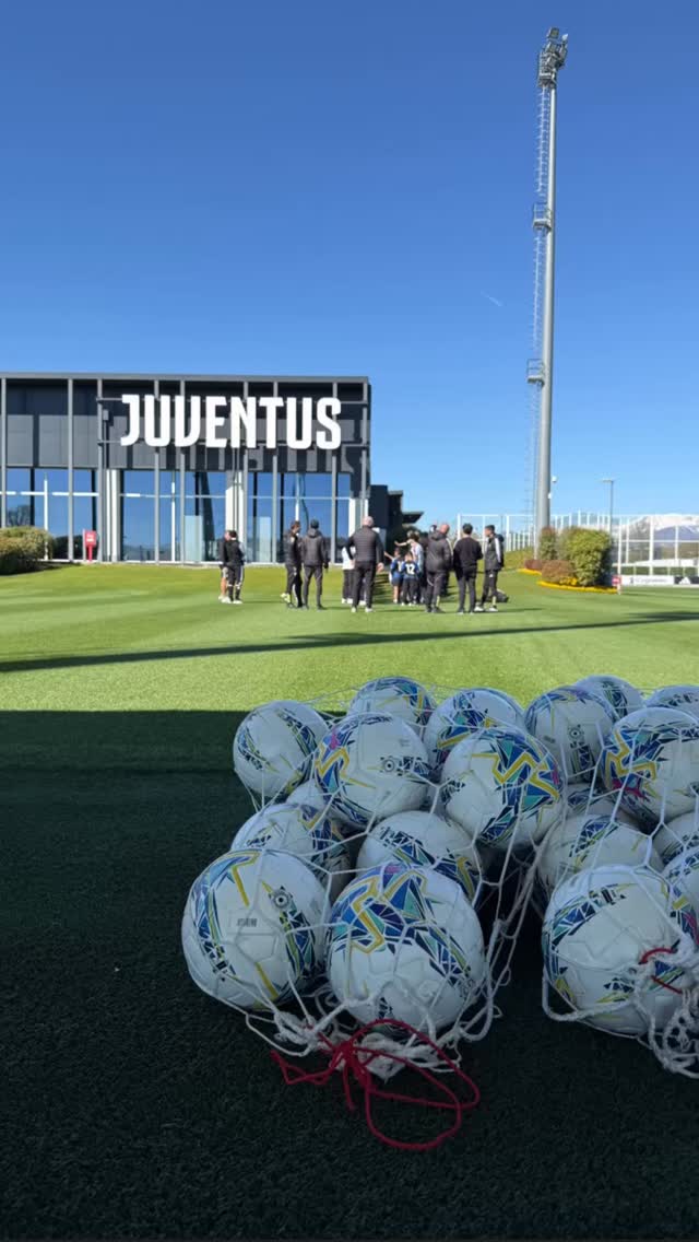 What an incredible week in Turin! 🇮🇹⚽
Our players from Los Angeles took part in the Juventus Training Experience, and our families left inspired by the professionalism, passion, and world-class environment.
#Juventus #SoccerTraining #FootballLife #youthlosangeles
