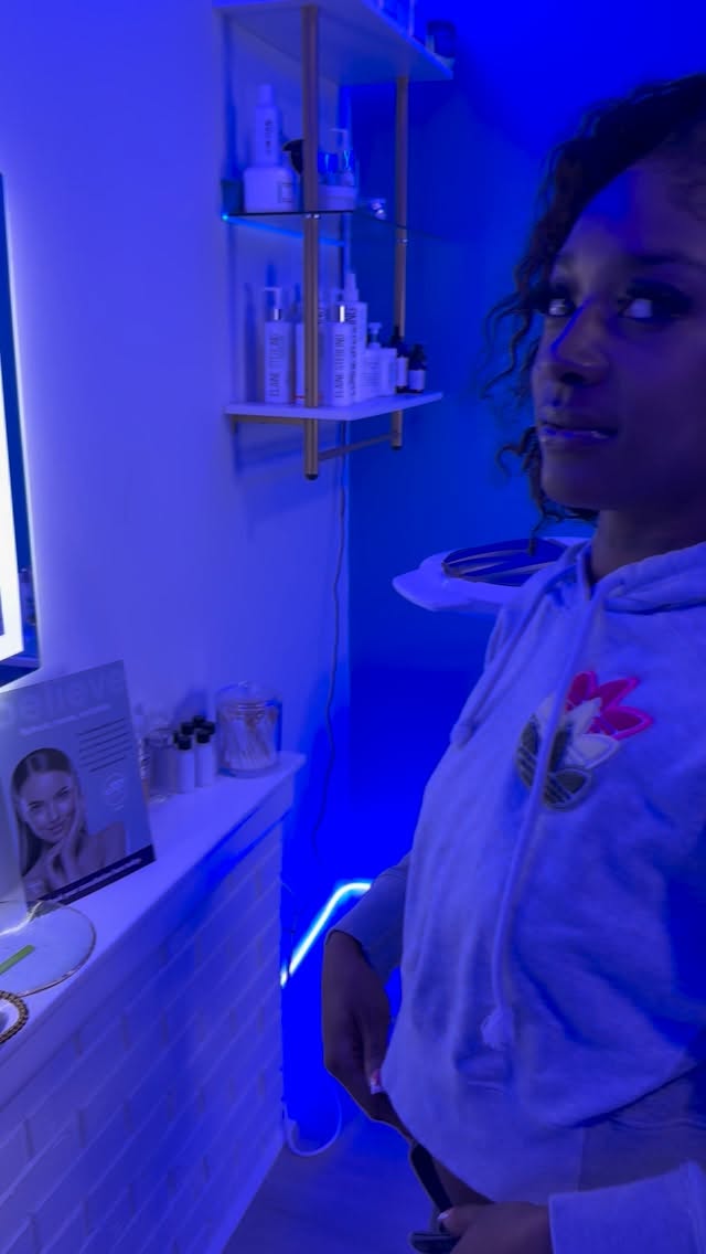 The big reveal of her glow ✨✨ @celebrityd_
Her real, unfiltered reaction says EVERYTHING… this is what a Hydrofacial does. Instant hydration, smoother texture, and that lit-from-within radiance you can’t fake.
Results you can see. Confidence you can feel.
Ready to fall in love with your skin too? Book your Hydrofacial today 💙
#atlesthetician #atlfacials #hydrafacial #atlantaspa #glowingskin