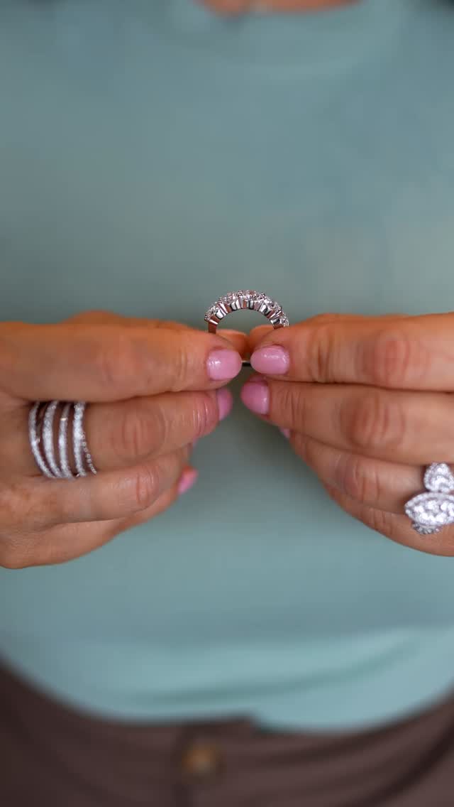 This 5-stone diamond ring band delivers continuous brilliance from every angle. Designed to symbolize milestones, love, and longevity, each diamond is perfectly set to maximize light reflection.
★ Continuous sparkle across all diamonds
★ Perfect for stacking or standalone wear
★ Popular anniversary and wedding band choice
#DiamondBand #WeddingBand #AnniversaryRing #diamondsareforever #bridestobe