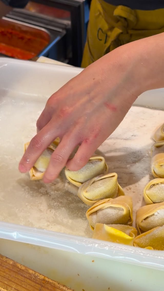 No shortcuts. No nonsense. Just proper pasta 🍝🇮🇹
Al dente, bold flavours, the way it’s meant to be.
Pull up a chair or take it home. Either way… don’t skip the pasta.
#PastaTime #AlDente #ItalianVibes #NoShortcuts #LondonFood