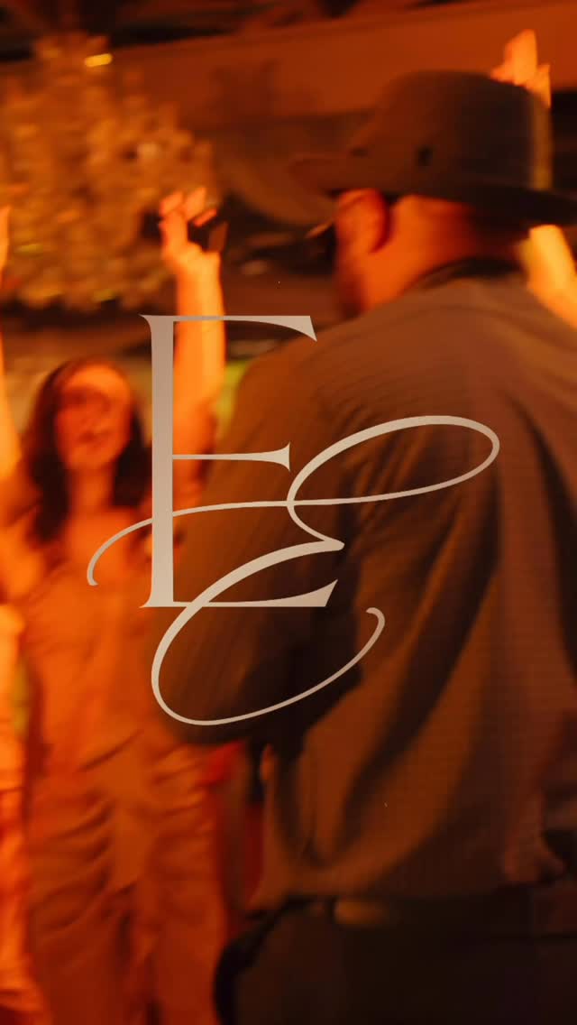 saxophone in hand, playing live over the mix, engaging your guests in a way that no playlist ever could.🎷
Raw footage : @zackchavisfilms