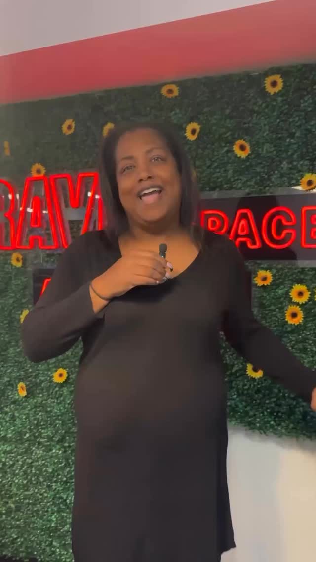 Meet Angel! Angel (they/them) is joining us as our new community support group facilitator for Fludity — BSA’s support and social group for nonbinary and gender-nonconforming individuals 🧡👥
If you’re looking for a space to meet other gender fluid folks, find joy in your unique and shared experiences, and explore your own identity, Fluidity is for you!
Fluidity meets virtually every second Tuesday of every month, from 5 pm - 7 pm CST ⏰ RSVP with ChrisH@bravespacealliance.org for the meeting link and connect with your community 🗣️
#bravespacealliance #supportgroup #communitysupport #tgnc #enby