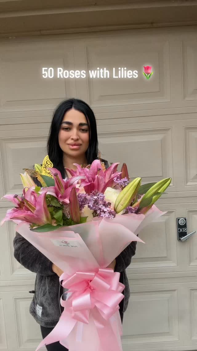 When flowers speak… they should say everything 💐✨
50 roses paired with premium lilies for the perfect luxury look.
Designed for moments that matter.
📲 Orders open now
🚚 Delivery available in Houston area
Don’t wait until it’s gone. #flowers #delivery
