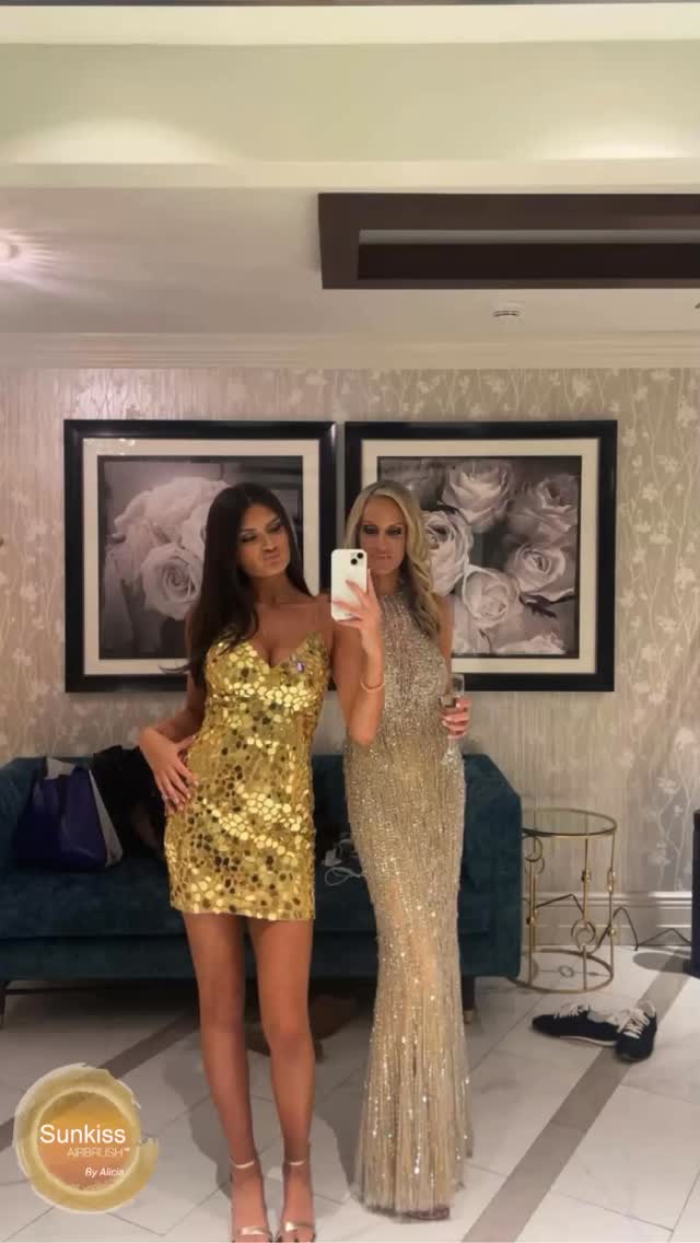 A mother–daughter glow, custom-matched to perfection. 🤎
For this special Bar Mitzvah, each tan was tailored to complement their unique skin tone.
Mom, a blonde with lighter undertones, wears a soft, radiant bronze.
Her daughter, a brunette with deeper undertones, glows in a richer, more defined finish.
Different tones. Different depth.
One flawless, seamless result for each.
And when it comes to photos… the right glow makes all the difference.
Skin looks smoother, more even, and beautifully lit in every picture.
It doesn’t get any better than this. ✨
👉 Book your custom airbrush™ tan and experience the difference of true skin investment.
#SunkissAirbrushByAlicia #CustomAirbrushTan #GlowExpert #LuxurySprayTan #BarMitzvah #BarMitzvahReady #NaturalLookingTan #FlawlessGlow #YourSkinButBetter #AirbrushTan #EventReady #PicturePerfectGlow