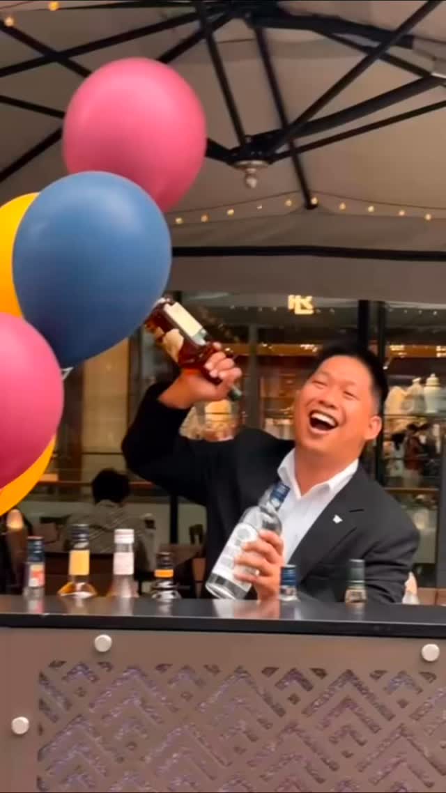 Another great night of music, food, and cocktails at The Level 1 Loft at Yardbird. Always a blast with their crew and the food and cocktails are always on point 🔥