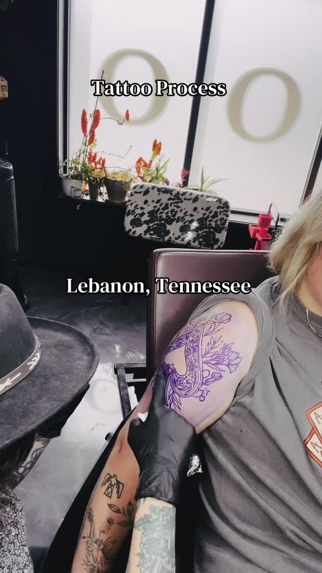 A little bit of the tattoo process from @andreakelley_tn we are an all custom shop, come on by with your ideas and we can get something going! #westerntattoo #lebanontn #tattoostudio #customtattoo