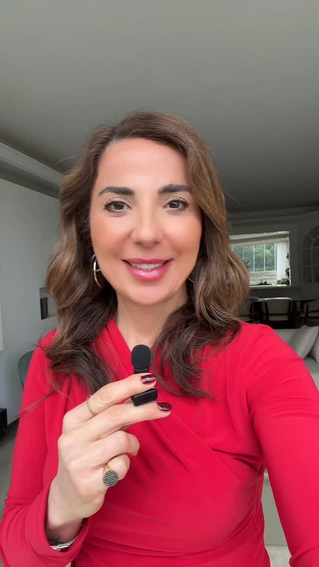 There are two ways to say let’s go in Lebanese Arabic. Which one is better to use? It depends on the situation. Watch till the end and learn the right way to say let’s”let’s go” in Lebanese Arabic.
#imasterarabic #learnlebanese #levantinearabic #lebaneseteacher #arabiclanguagetutor