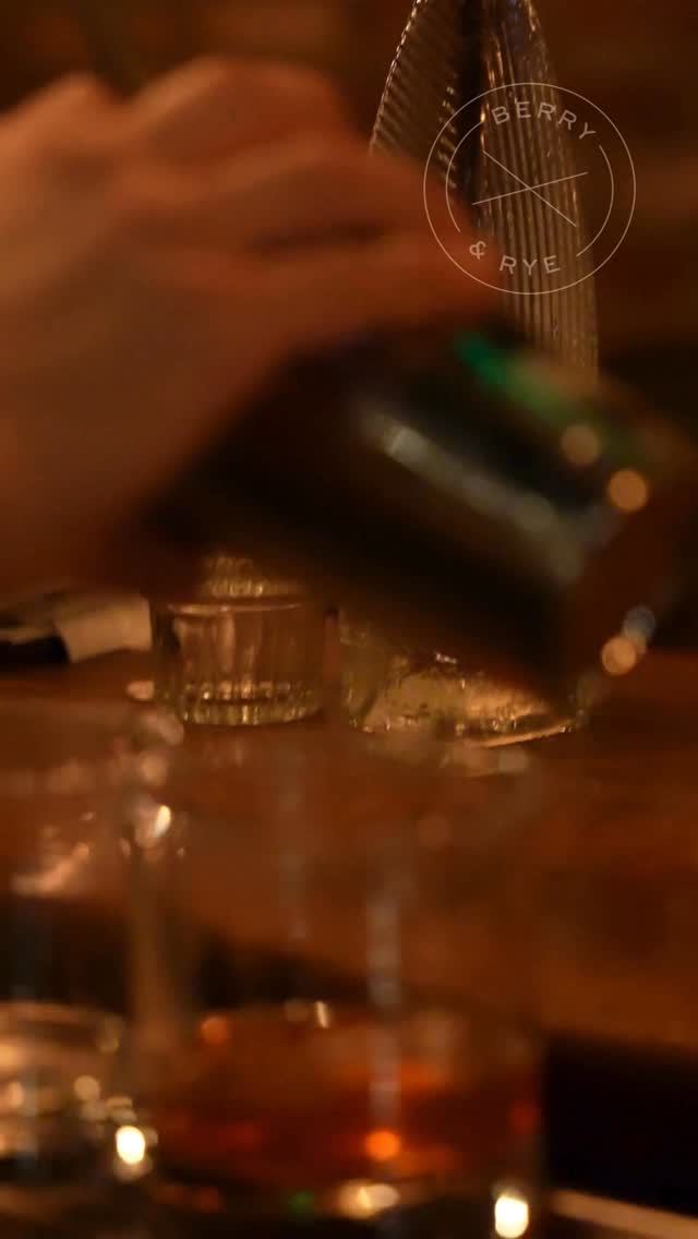 If there’s one thing we know … it’s this 🥃
And trust us, you’ve never had one quite like ours before.
#BerryAndRye #OldFashioned #LiverpoolBars #CocktailTime #WhiskeyCocktails