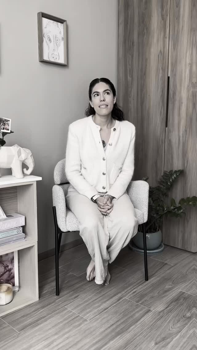 ¿Castigo… consecuencia… o aprendizaje? 🤔❓
Muchas veces reaccionamos sin tener claridad sobre qué estamos enseñando realmente 😥
En el curso online “Consecuencias y otros aprendizajes” aprenderás a diferenciar entre consecuencia natural y lógica, y a aplicarlas de forma acorde al comportamiento y la situación, sin gritos ni castigos desproporcionados.
Porque no se trata de “corregir” conductas… se trata de formar criterio, responsabilidad y conciencia.
💻 Taller online ⏩ Disfuta a tu ritmo
Si quieres dejar de improvisar y empezar a educar con mayor seguridad y claridad, este curso es para ti.
👉 ¡Escríbeme y te comparto la liga para adquirirlo!
.
.
#CrianzaRespetuosa #DisciplinaRespetuosa #Maternidad