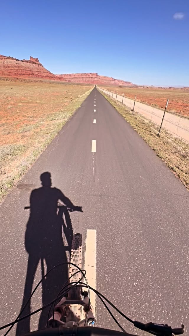 More bike paths like this ❤️ #moab