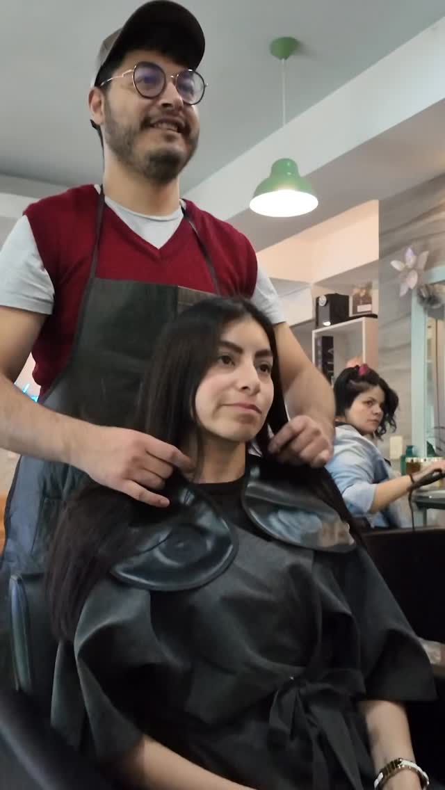 Ustedes pueden llamarnos como quieran 😉
Pero no nos molesta si es para la tercera opción 🤭
Estamos en Colonia del Valle, a una cuadra del metro zapata 🚇
Agenda tu cita en #Monblasq por DM o vía WhatsApp +52 1 55 5688 0275 📱
.
.
.
.
.
#estilistasprofesionales #salondebelleza #haircare
#nuevolook